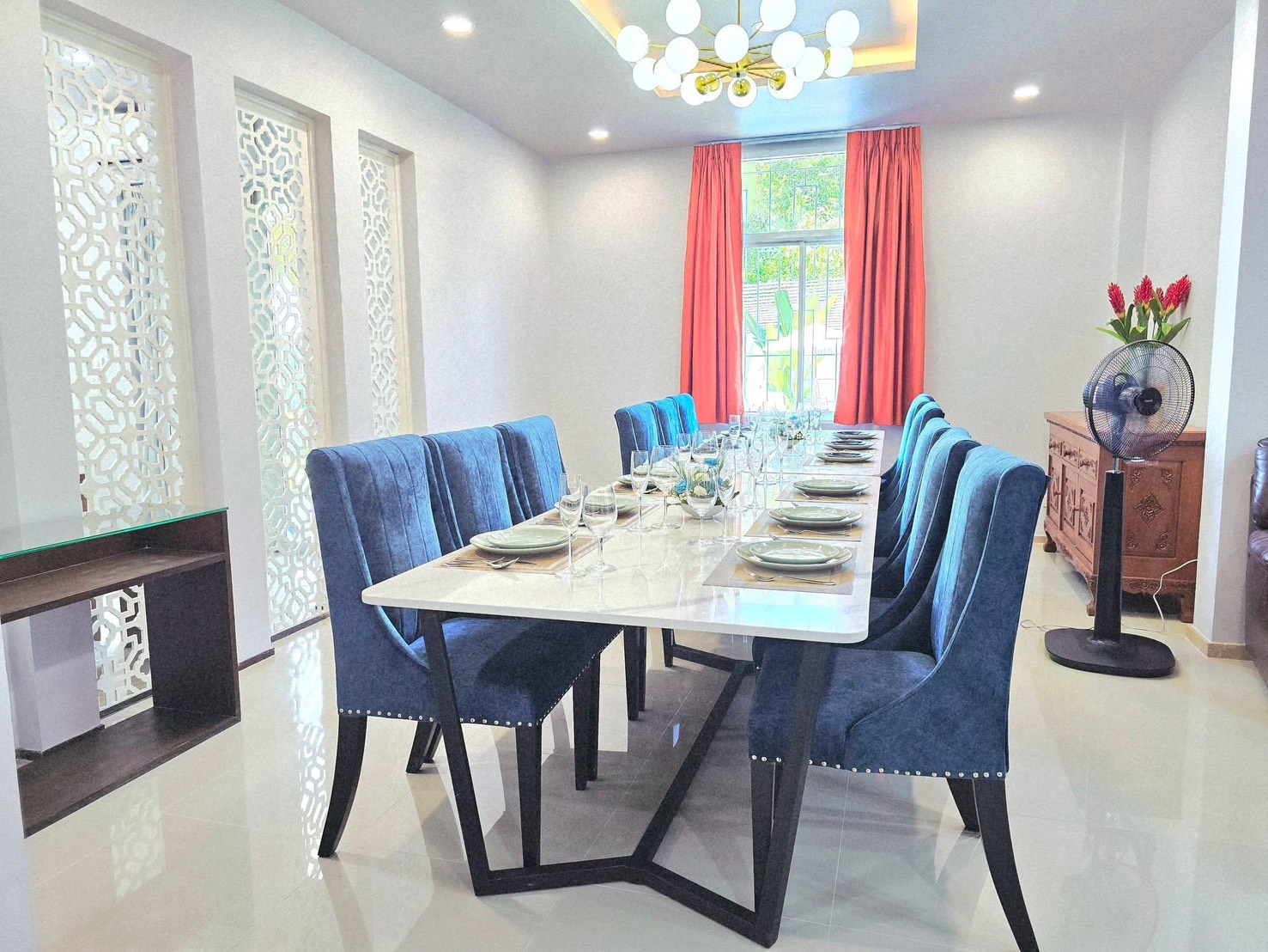 Elegant dining room with decorative lattice panels